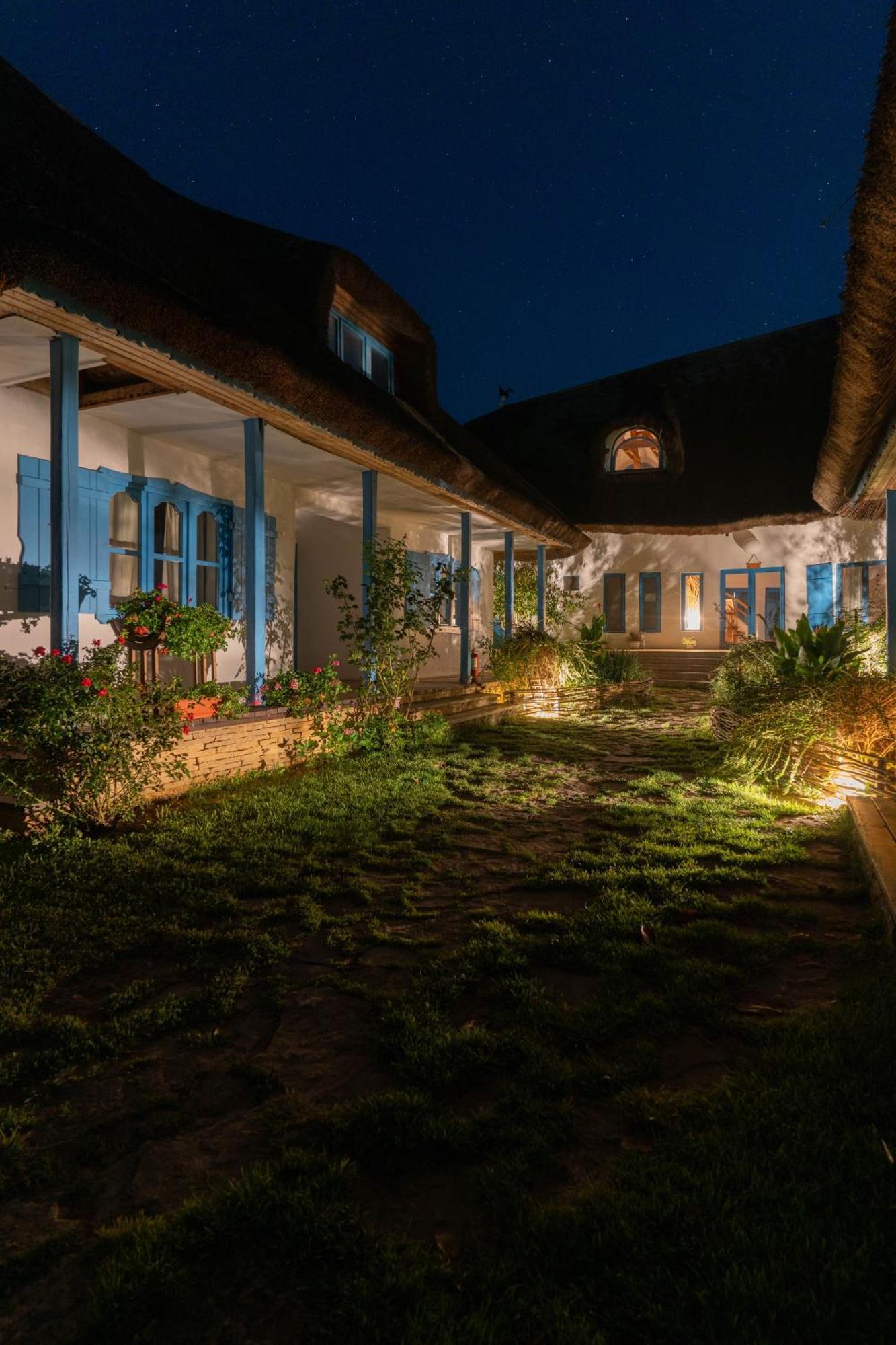 5 Chirpici - Small Traditional Resort Murighiol Exterior photo